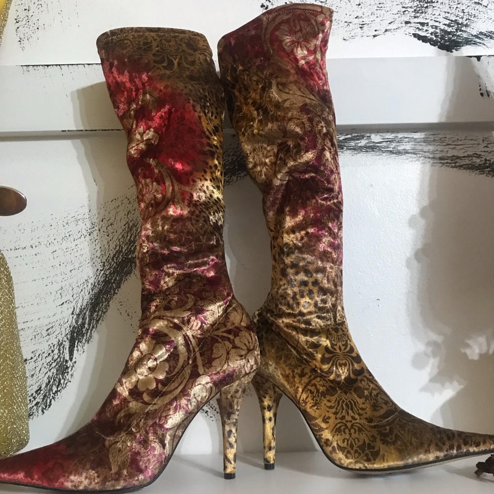 Italian vintage velvet boots